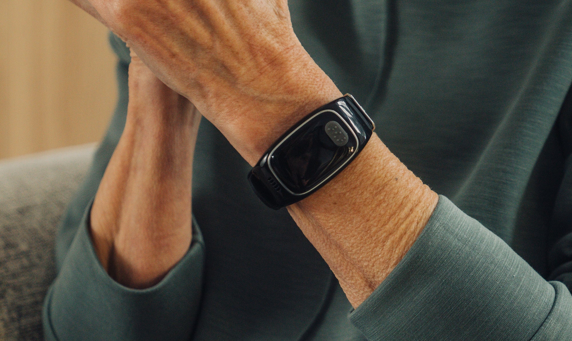 Personal Alarm vs Smartwatch – What's Safer?